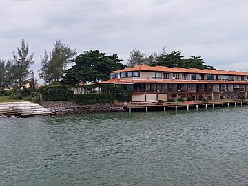 14-L Casa cond pe na areia na beira do canal