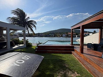 08- Casa alto Padr�o 11 quartos- Cabo Frio