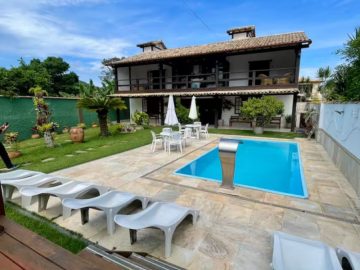 77-T Casa em Manguinhos