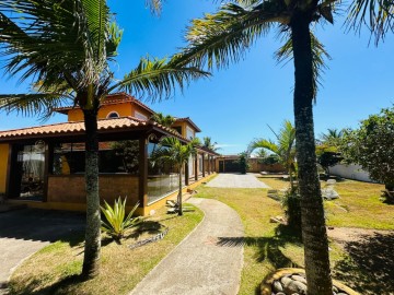 45-L Mannain casa em B�zios prox. a praia da Marina